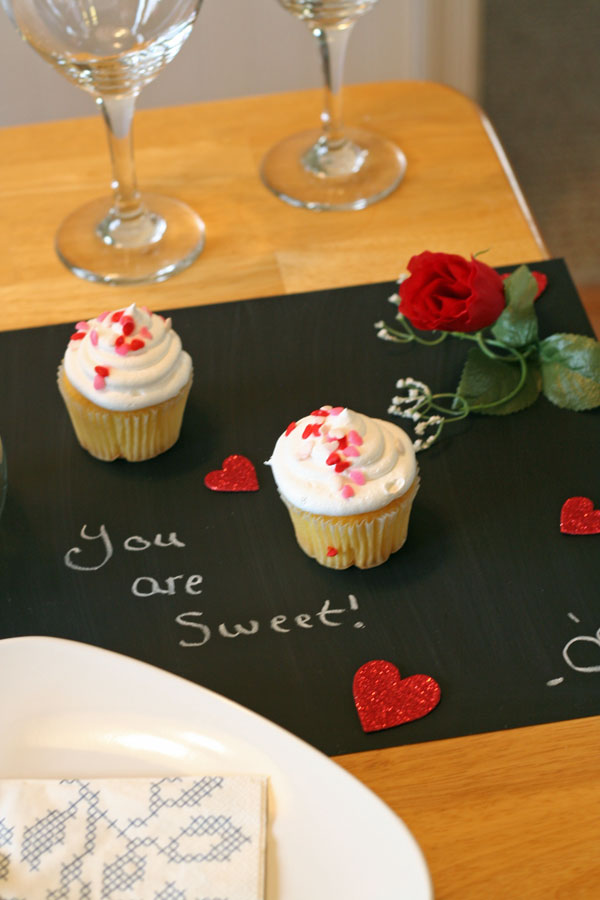 Valentines Day Table Decorations (Romantic DIY Dinner Ideas)