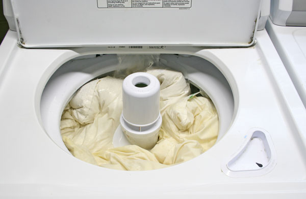 Can you wash feather pillows outlet in a front loading washer