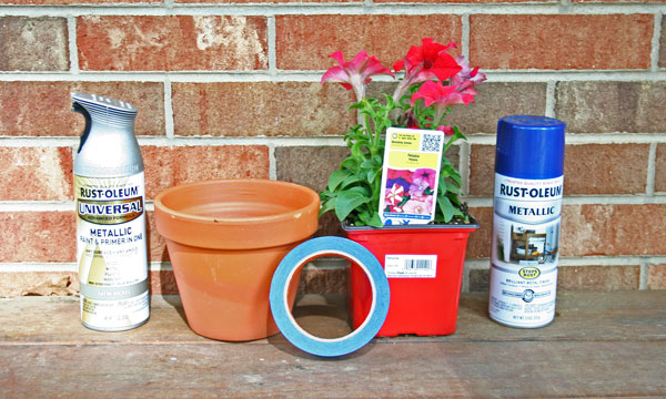 Painting a Patriotic Planter | www.rappsodyinrooms.com  #patriotic #redwhiteandblue #july4th #independenceday