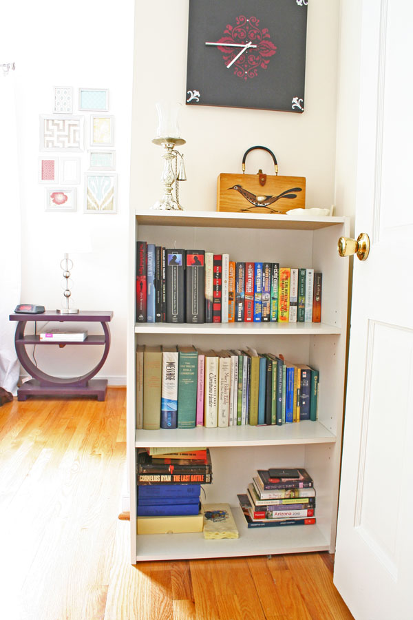 Styling a Bookcase with Memories and Mementos | www.rappsodyinrooms.com