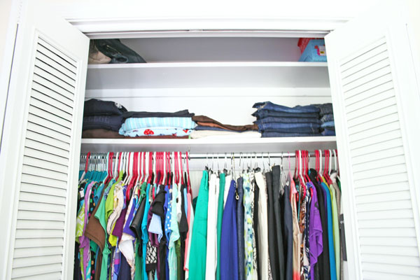 To Color or Not to Color: Painting a Closet to White to Allow Bigger, Bolder Moments | www.rappsodyinrooms.com