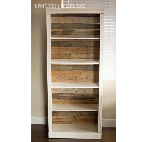 Pallet Wood Bookcase