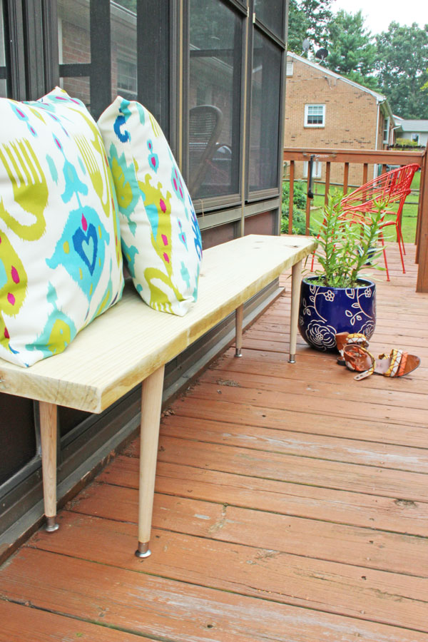 How to Make an Easy DIY Bench | www.rappsodyinrooms.com